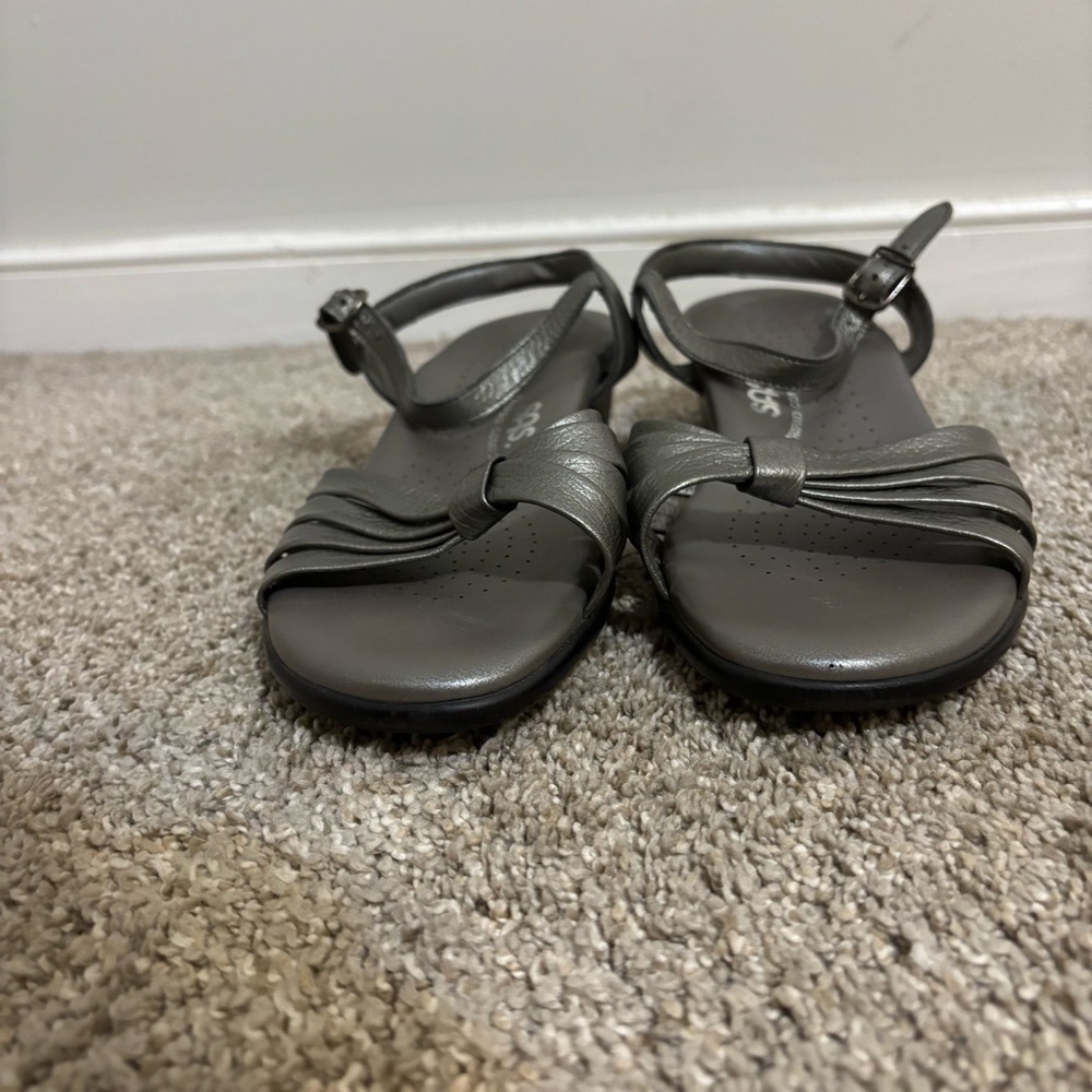 SaS Tripad Comfort Women's Sandals Ankle Strap Gray Sz 7.5WW - Picture 2 of 7
